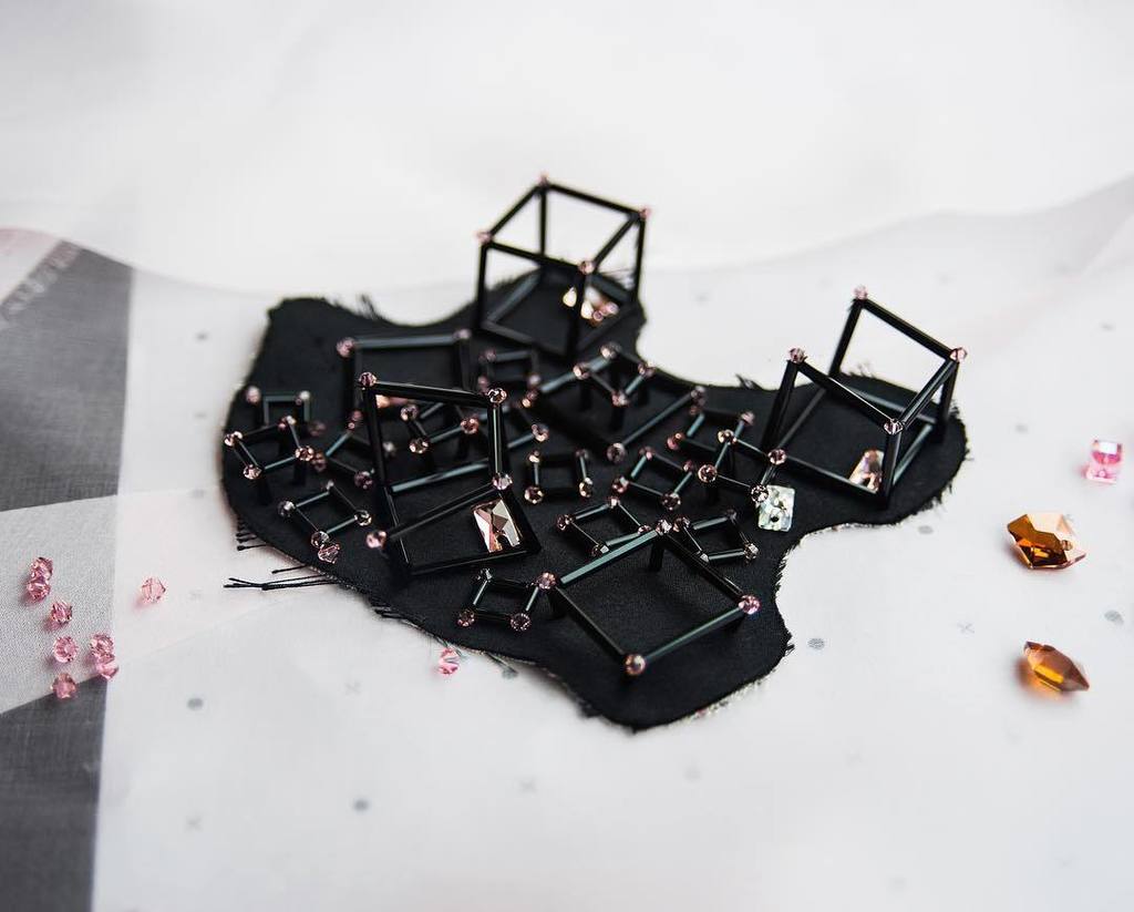Gyunel_Official's tweet photo. 3d #couture embellishment sampling.. https://t.co/CJEJhHw1In