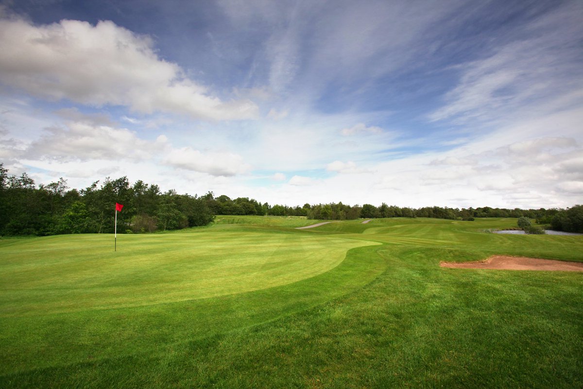 MarriottGolfUK's tweet photo. End of the working week, time to get out on the course, #Friyay! https://t.co/hoNGHL38Hl