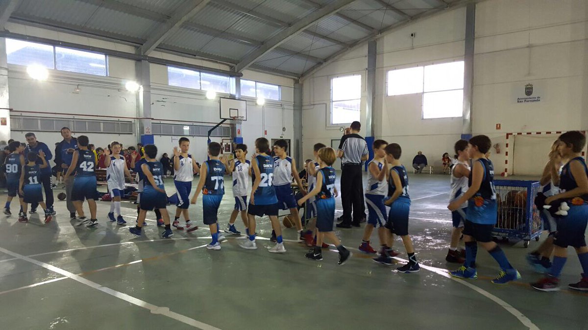 CBCIMBIS's tweet photo. Final en Gómez Castro:

#mini2006 

@CBCIMBIS 54
@CadizCBGades 65

Partidazo como se preveía para hoy y victoria para el líder . Enhorabuena https://t.co/NqKjwmsDmX