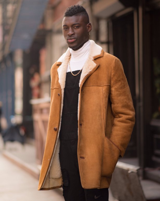 SnobDrops's tweet photo. #TweetInspiration @Afrisager in camel coat 🐪🔥 https://t.co/2zV0lDN2oP