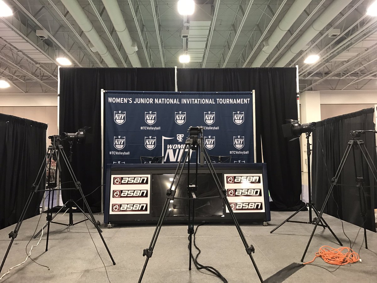 LIVE studio show on <a href="/asbnsports/">ASBN Sports</a> is ready to go!  WATCH Sat. &amp; Sun. with host <a href="/ThadPxP/">Thad Anderson</a> at 👉WatchTCS.com. 🏐