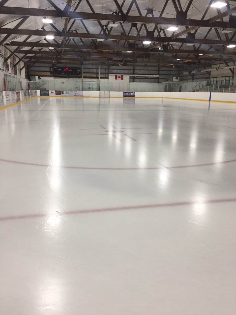 C_Bandits's tweet photo. Playoff hockey. #CBvsNDR https://t.co/tTm7jD6Se6