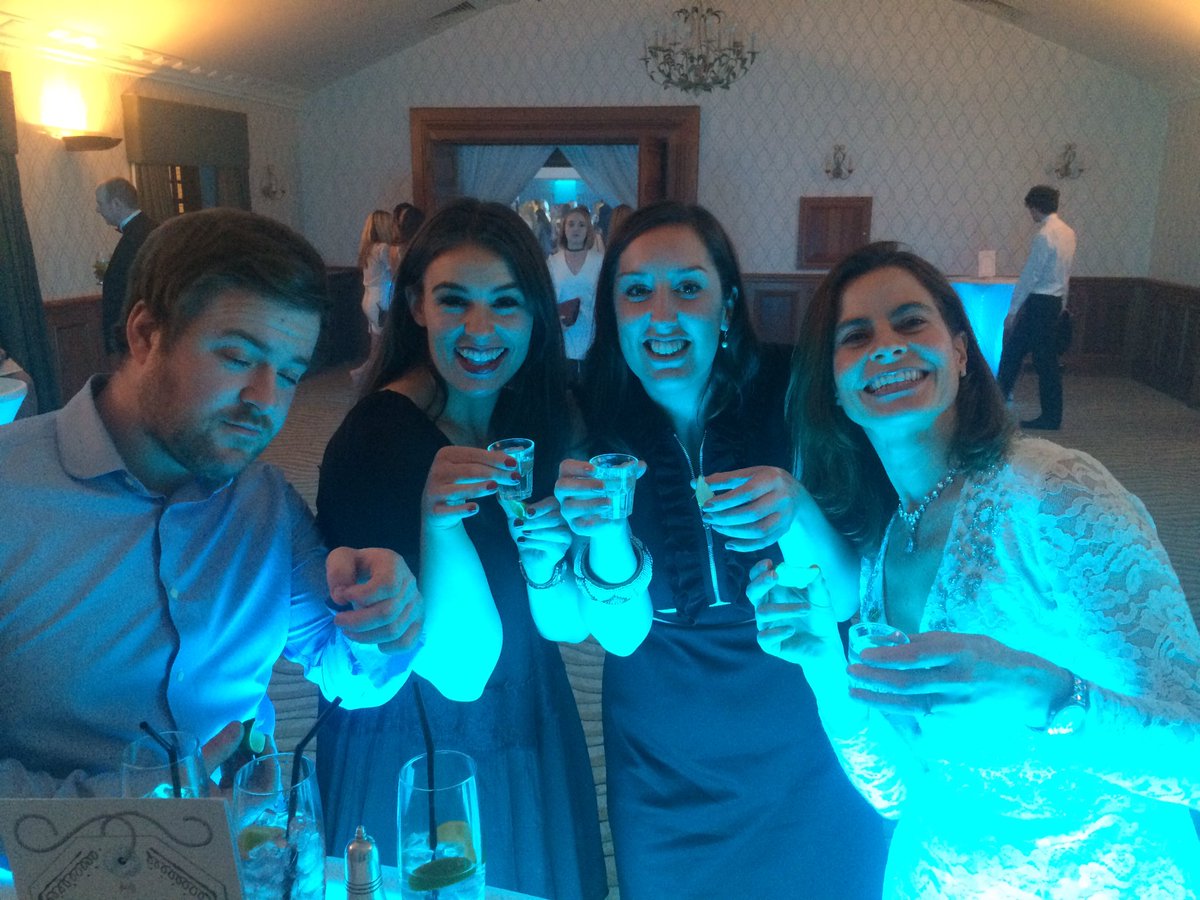annaholl3's tweet photo. Everyone loves an #ExclusiveWhiteParty @PennyhillPark @Zibrant https://t.co/T2YZhdIzF3