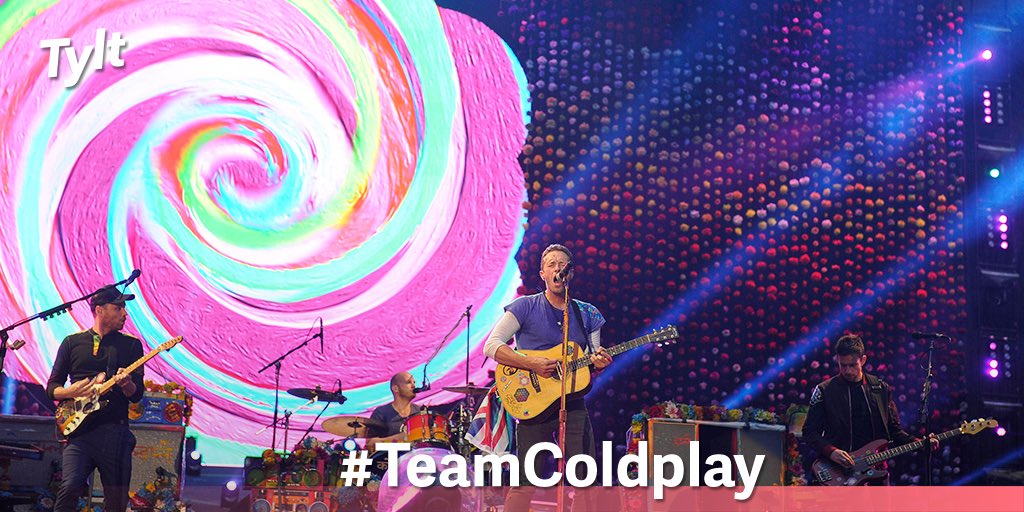 RT or vote by sharing #TeamColdplay if you agree they should win Best Duo/Group of the Year at the #iHeartAwards 🎸🎤🏆 tylt.it/S2HPCA