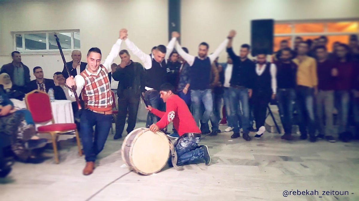 RhythmofLebanon's tweet photo. Ali shouamn ( abou kayed)💖💖💋 #lebaneseboys #Lebanon #wedding #dabke #sawiri #حسام_عامر
#علي_كايد_شومان
#من_أجواء_حفلة_السهول https://t.co/sqe2z9Nfcn