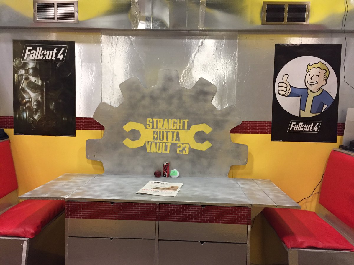 VanierRobotics's tweet image. Fallout shelter . . . team kiosk