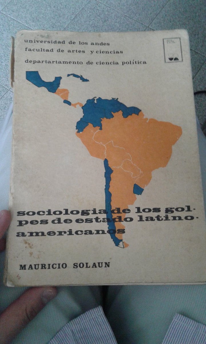 LicenciadoKmilo's tweet photo. "Una interesante experiencia que finaliza. Nada mas genial que leer el siglo XX de América Latina. #HemosTerminado! 📖📖📖". https://t.co/LibWi3HGAv