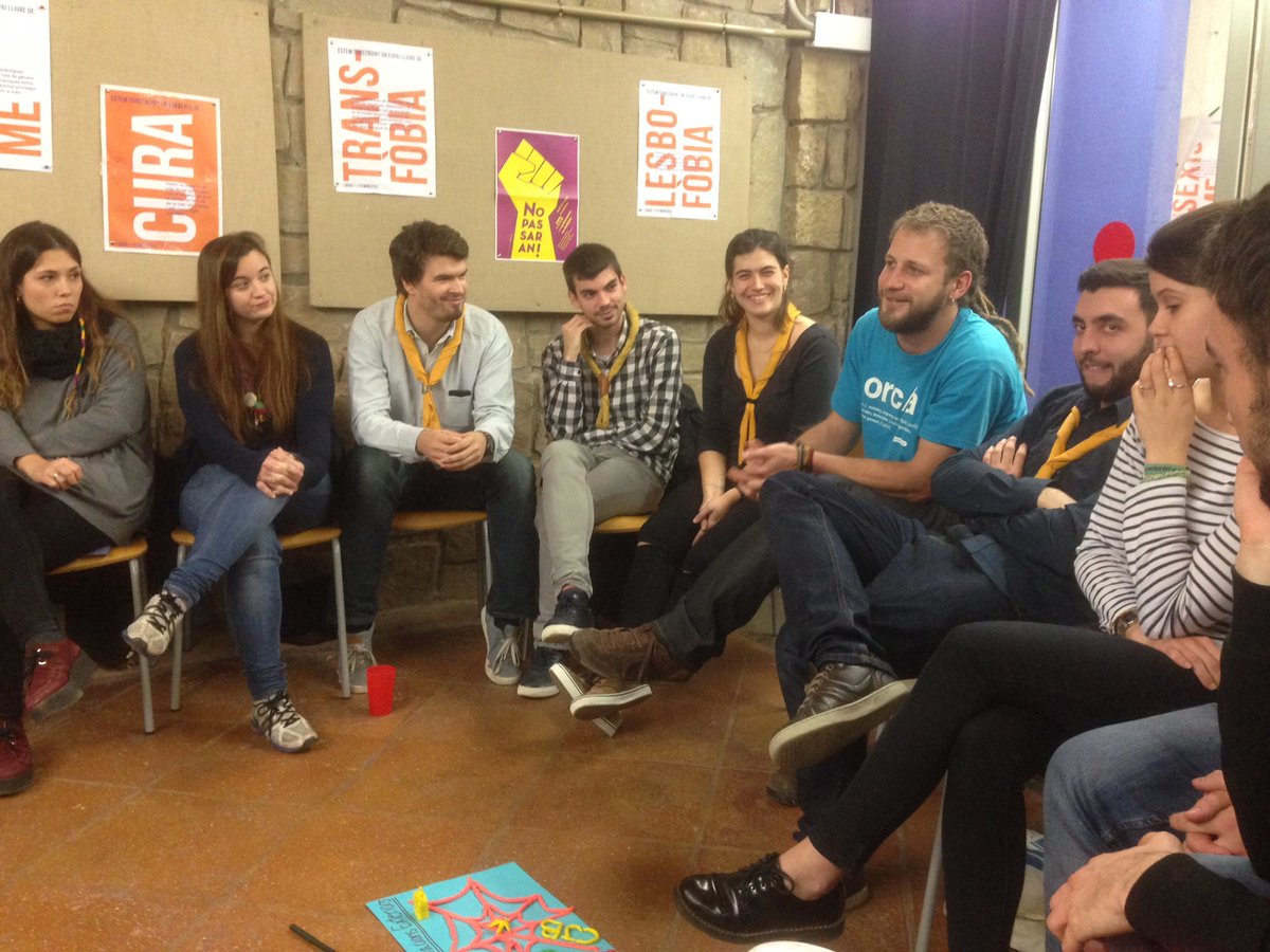 Avui fem Junta General al <a href="/CJQueix/">Casal de Joves Queix</a>, repassant el treball dels Àmbits i Equips associatius, amb visita de l'<a href="/UriNicolau/">Uri Nicolau Batalla</a> del <a href="/cjbcn/">Consell de la Joventut de Barcelona</a>. #somdecau