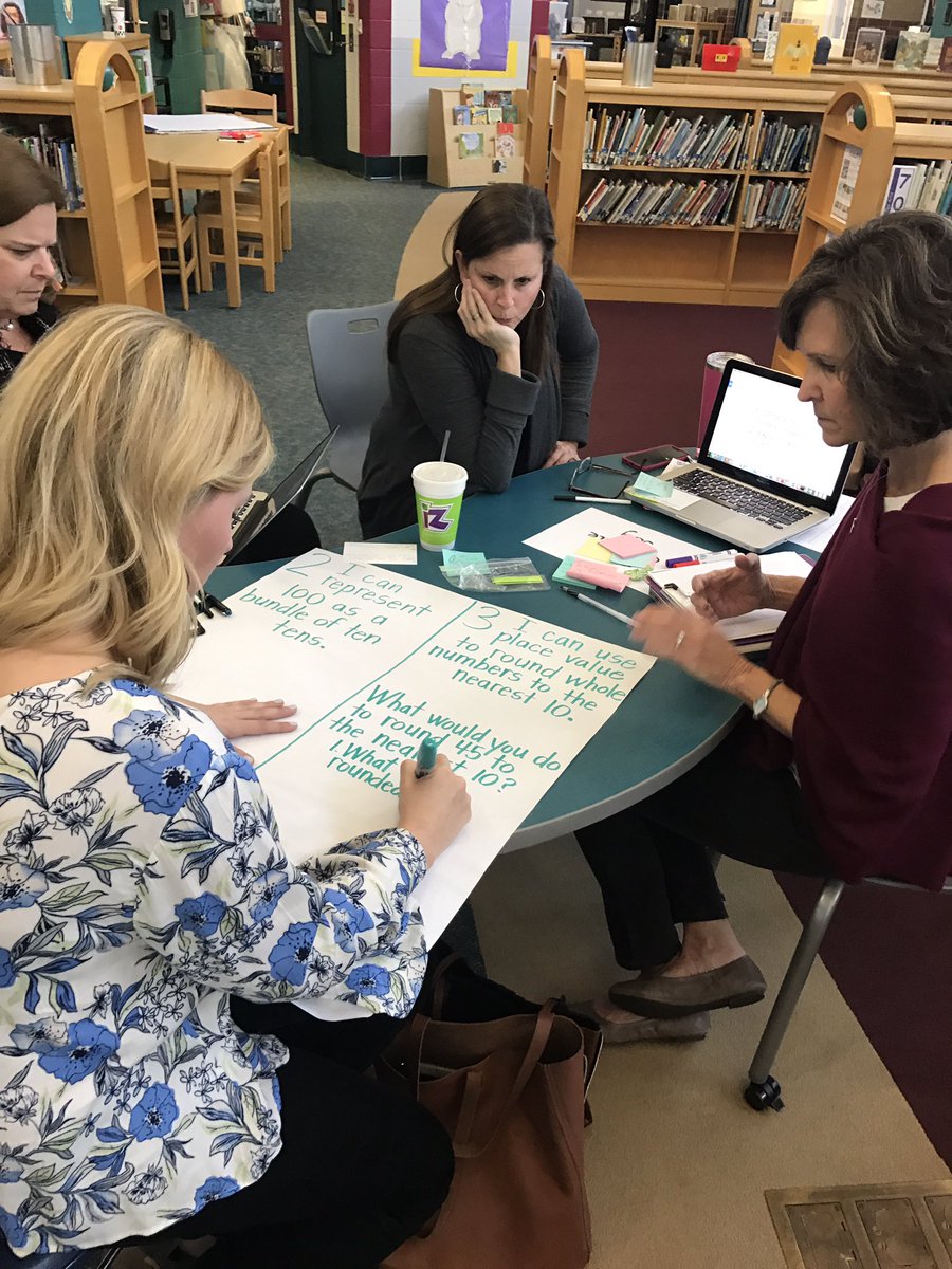 KristaMBender's tweet photo. Working with our vertical teams. @vhelpk5 #PDday2017 https://t.co/p2r75YKIzt