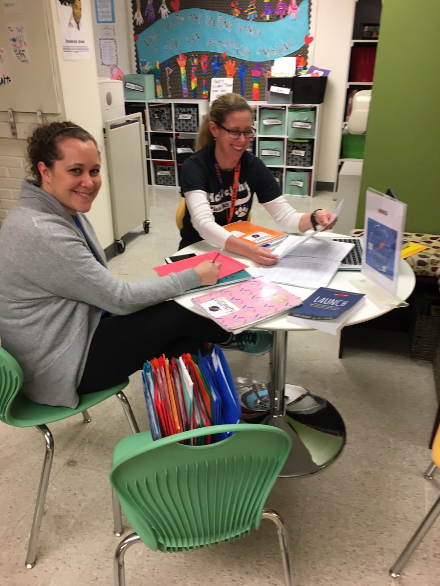 b_bethscott's tweet photo. Glenridge @ClaytonSchools have PD in tech &amp; Makerspace! #csdpd https://t.co/zNl1GDf0Wa