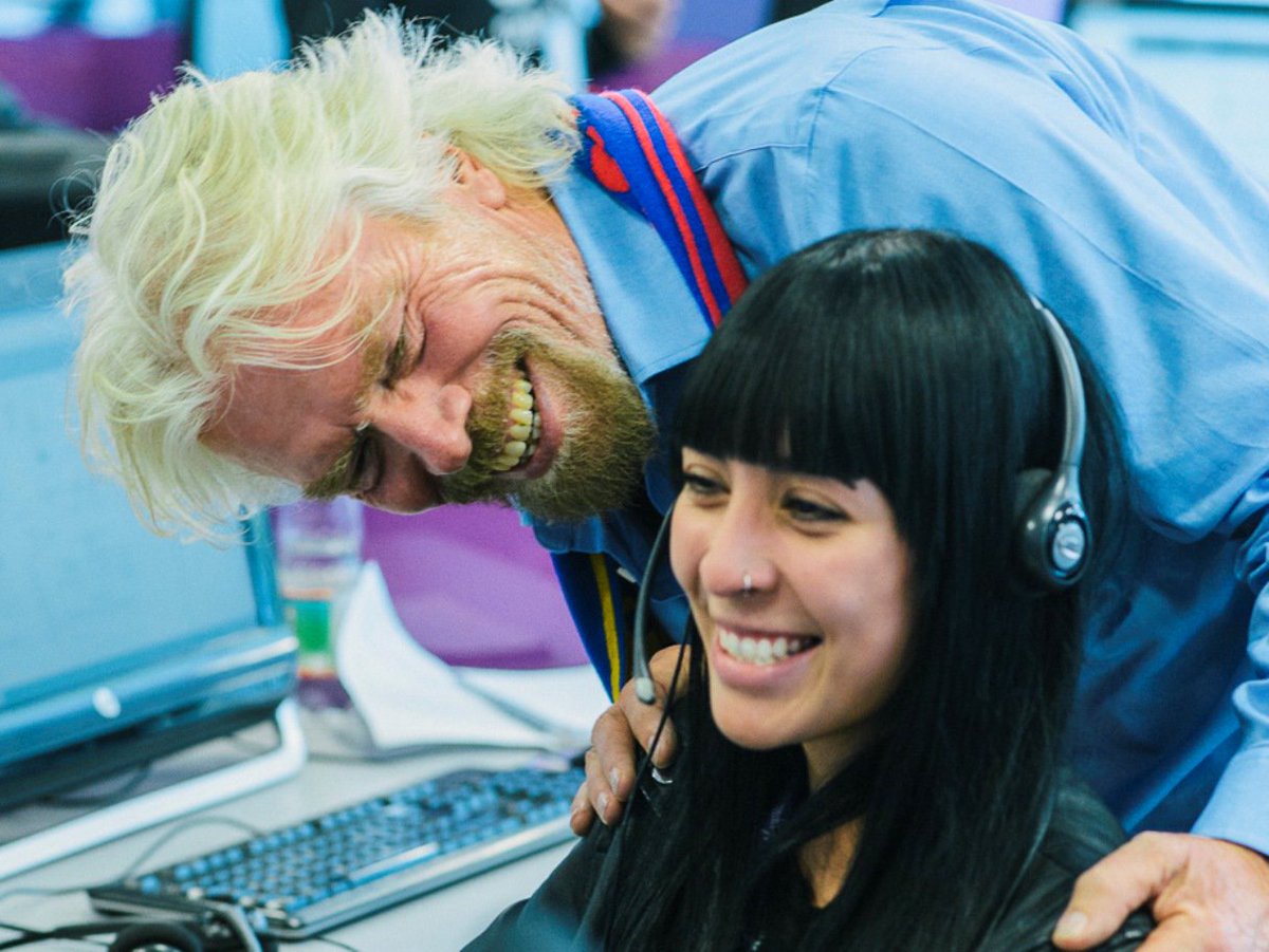 richardbranson's tweet photo. It’s #randomactsofkindnessday – the more people smile, the more the world will smile: https://t.co/UiWFeVi6zo https://t.co/NYe2NAe7ES