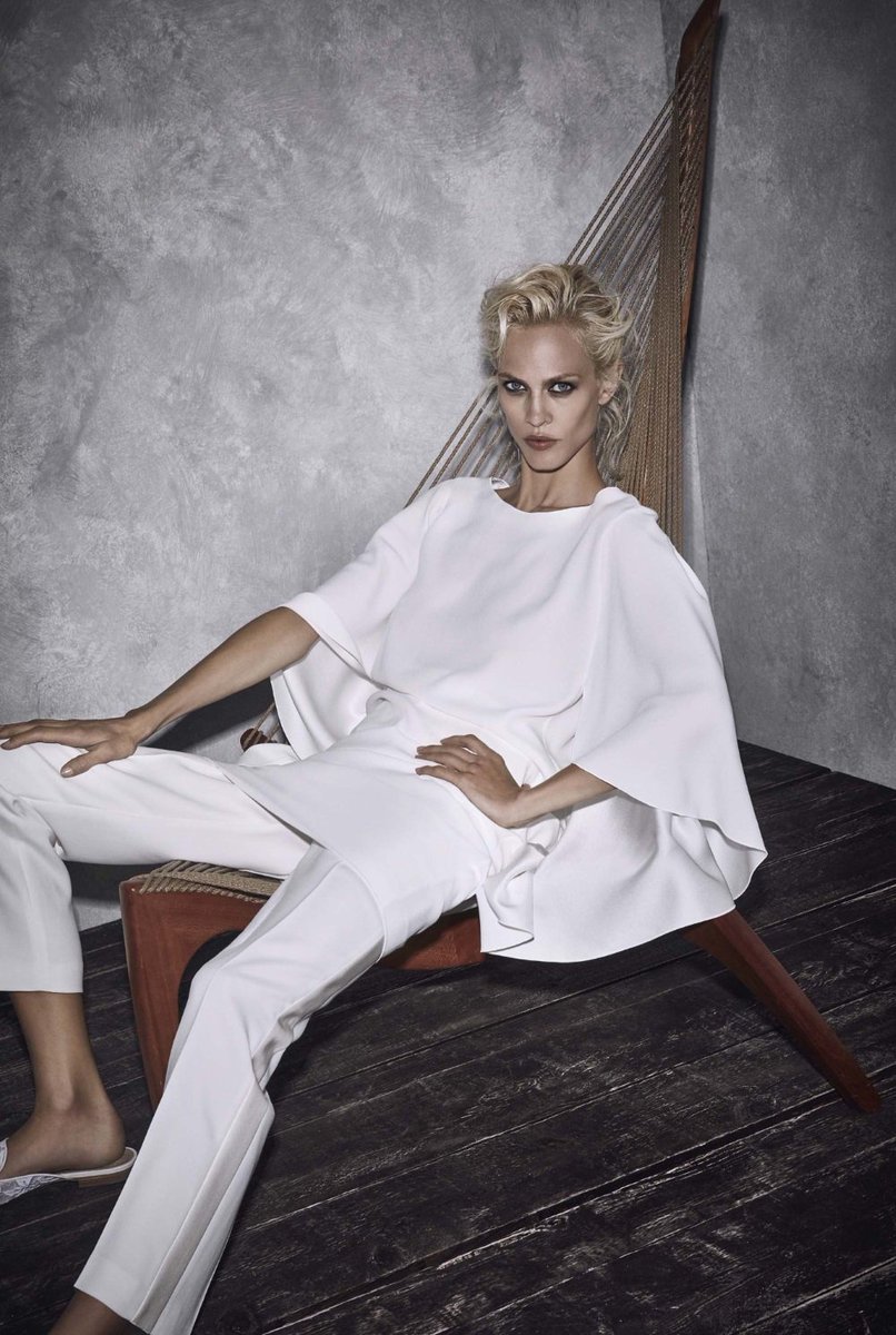 MySelfExpressed's tweet photo. Such an elegant take on the maritime theme ...
https://t.co/Ol18cvkbqi
#AlbertaFerretti #resort2017 #fbloggers https://t.co/lsG6TEQmvP