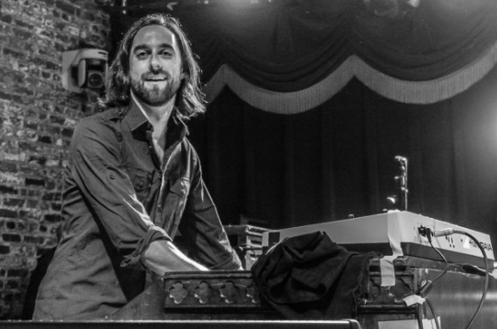 RelixMag's tweet photo. .@particlepeople welcomed @ETestoneAI11 &amp; @RealSnarkyPuppy's Nate Werth at @brooklynbowl this week :: https://t.co/GSG6qx5Jt6 https://t.co/w5OIaoD5Xv