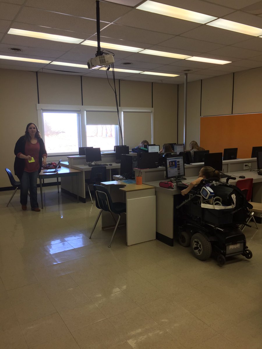 eyebrow_falcons's tweet image. Staff are appreciated at Eyebrow School #sharingandlearning #StaffAppreciationWeek2017