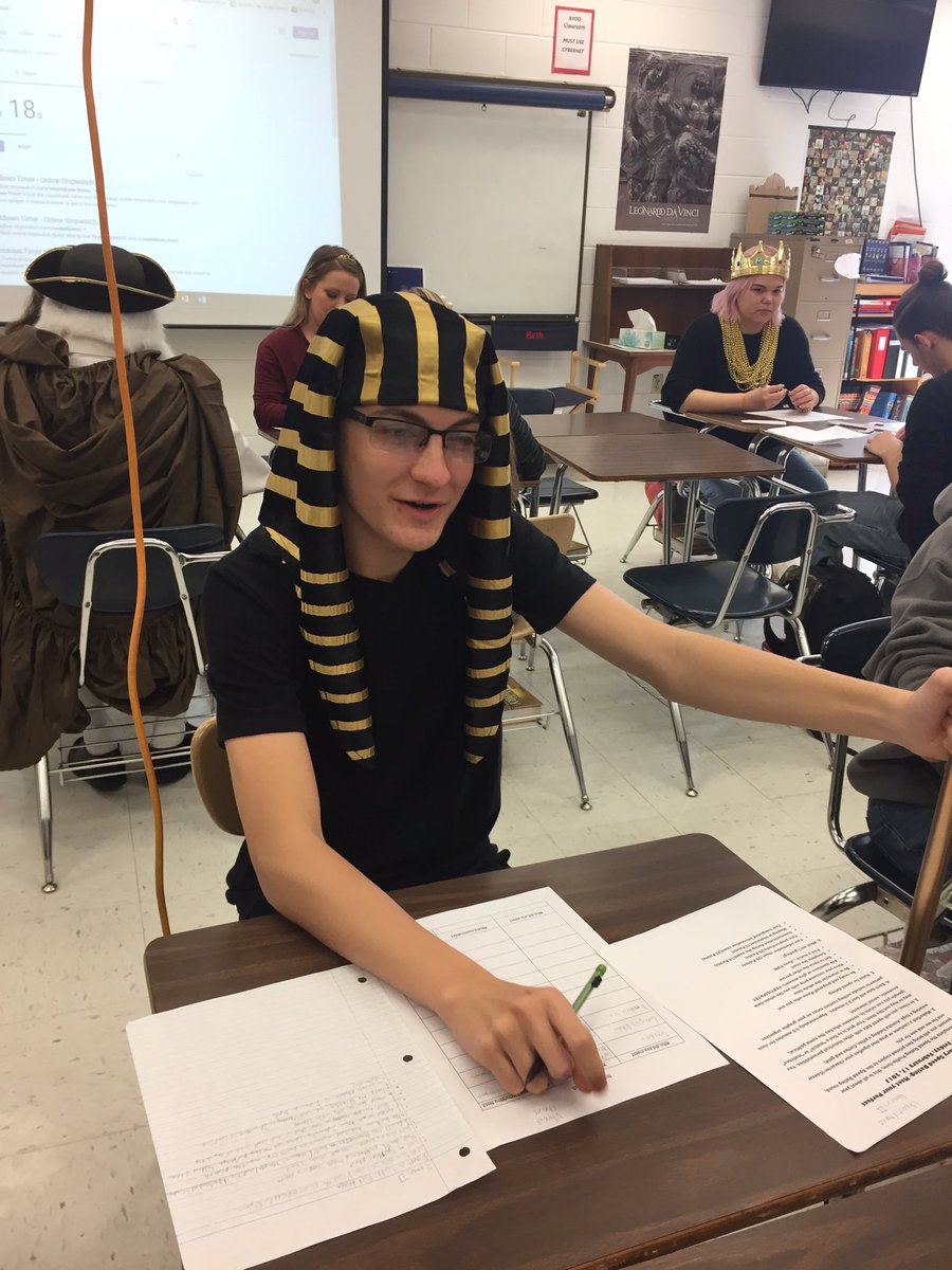 APWHWITHNI's tweet photo. APWH Speed dating today. All the beautiful people were there!! 🌎 https://t.co/YUfifzgDZh
