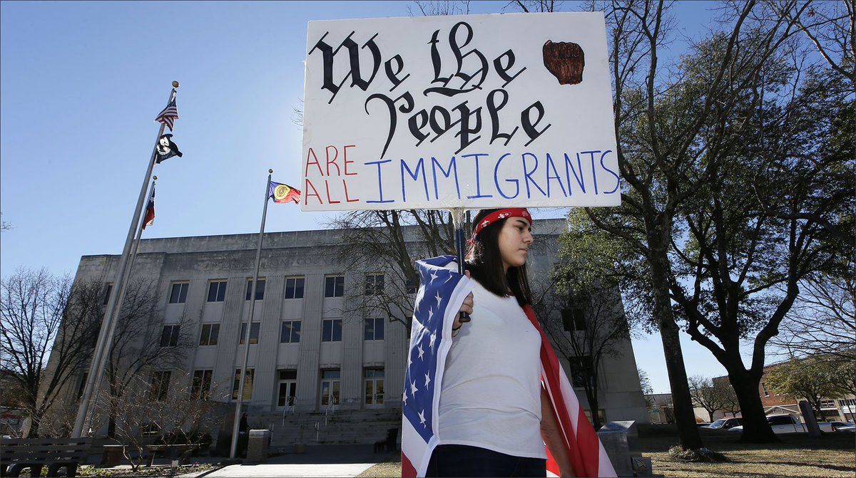 educationweek's tweet photo. More than 100 Teach For America educators are among the 750,000 undocumented immigrants protected by #DACA. https://t.co/D5gzWVtjX5 https://t.co/mztgk0zlFo