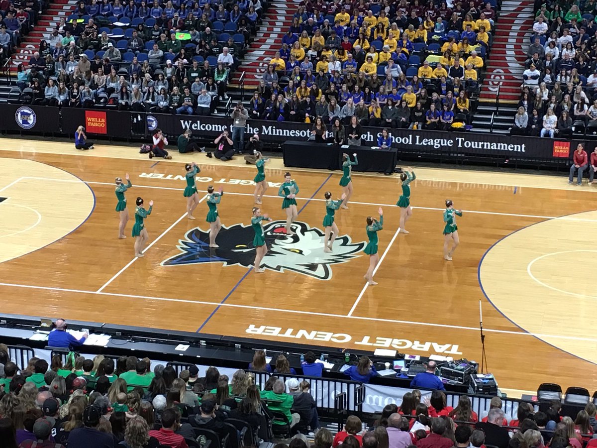 MNHSDanceTeam's tweet photo. Loved the interesting creativity from @SLPDanceTeam!! https://t.co/zTmpXTugLf