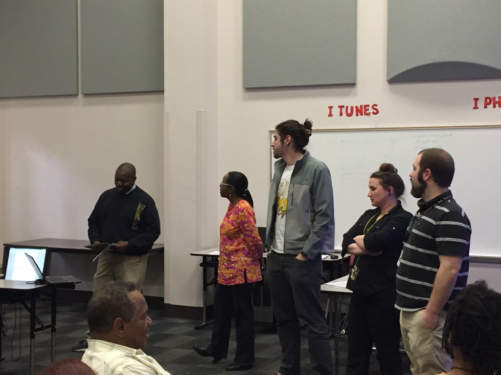 CarnahanHSOF's tweet photo. Educators pitching their sessions for our own mini #edcampstl @SLPS_INFO #HighSchoolOfTheFuture https://t.co/JvwOQVT2Iz