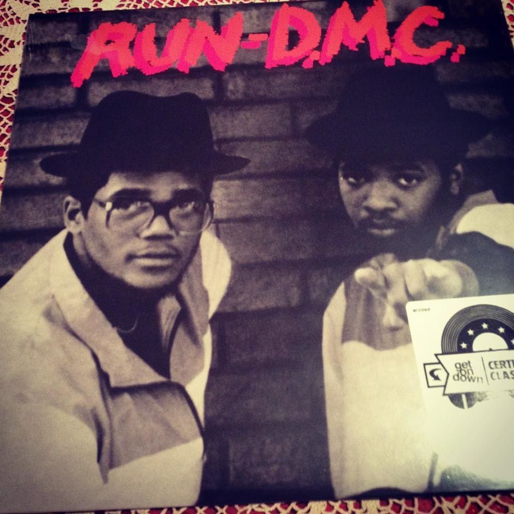 #vinyl #vintage #vinyljunkie #vinylrecords #vinylcollection #hiphop #rundmc #getondown #getondownrecords