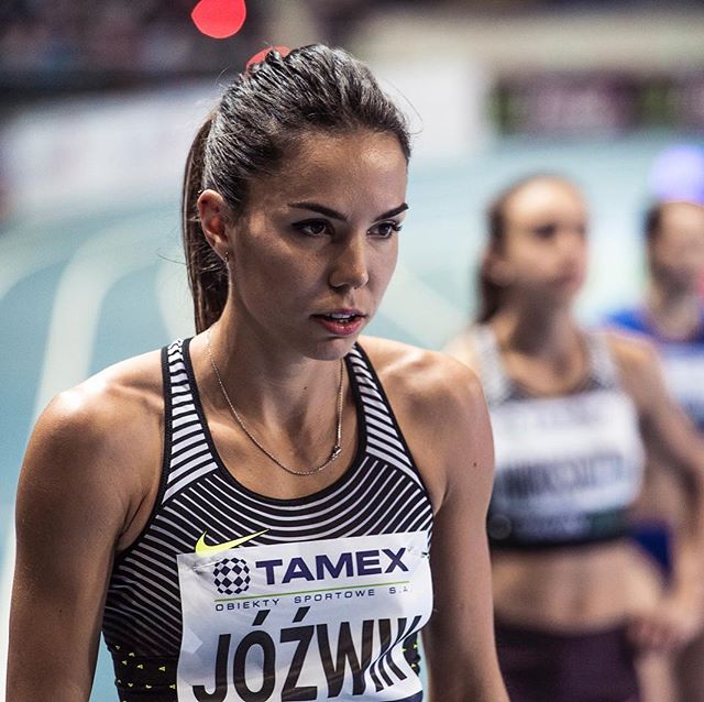 #mullerindoorgrandprix in Birmingham tomorrow! My last 800m in 2017 indoor season. Can't wait! 💪🏼❤#nikewomen #redbull #dodaciskrzydel