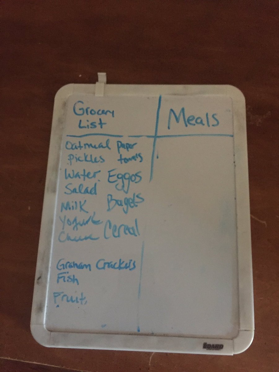 Setting up for success by creating a grocery list and following through with healthy choices #RCwellnesschallenege #physical #bulldogproud
