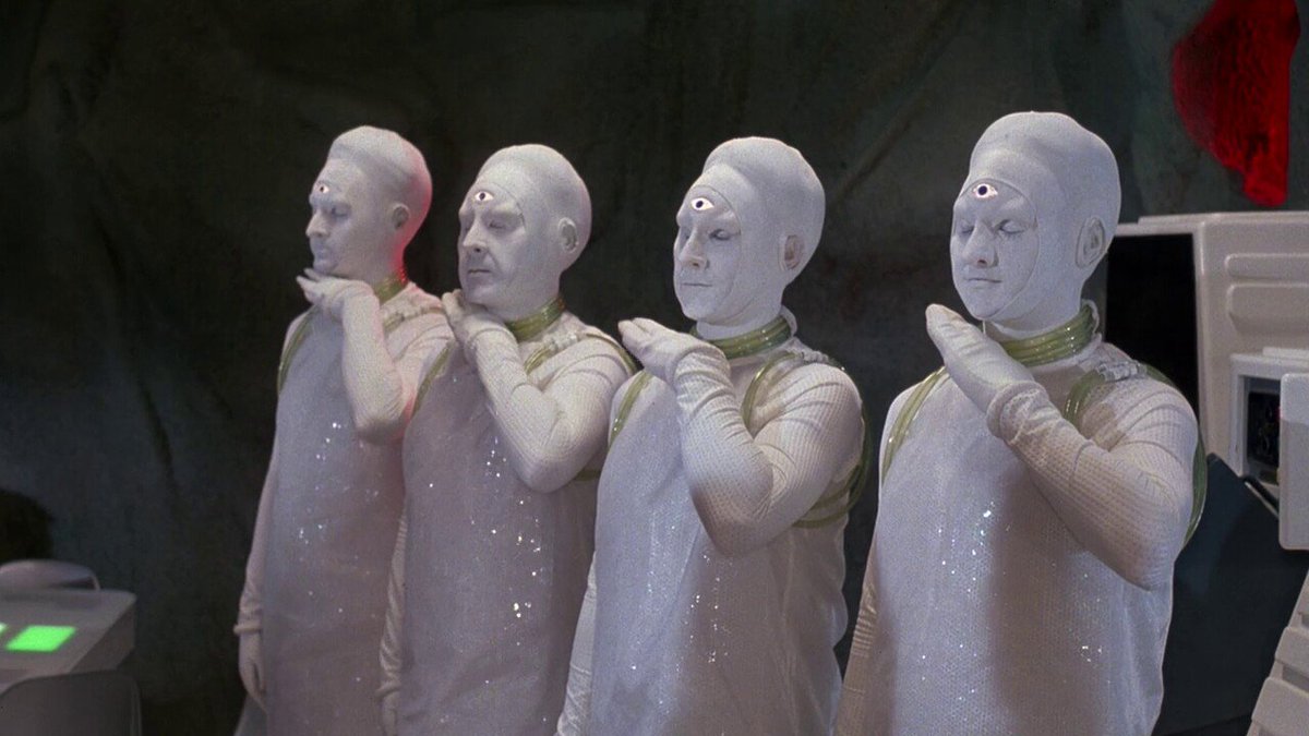 Vhs a volte ritornano! "I magnifici 7 nello spazio" 1980
#BattleBeyondTheStars by J.Murakami #RogerCorman
Trailer: youtu.be/sySWfZ8oS3Q