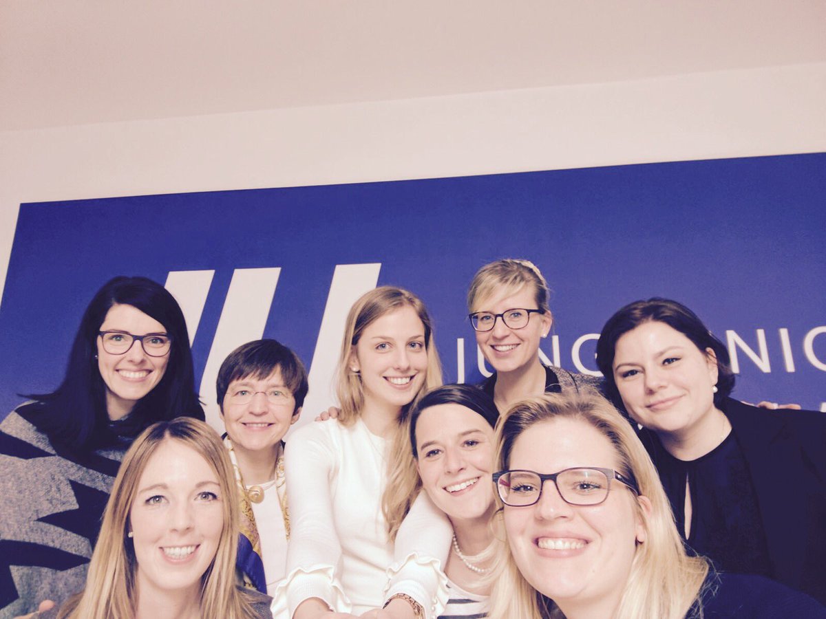 Unser neues #StartUp. Der AK Frauen legt los 🚀🚀🚀#JU