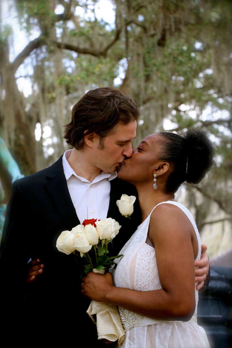 EvaRovin's tweet photo. @scottkfoley @kerrywashington @ScandalABC @shondarhimes @ScandalWriters @ShondalandTV Just married my Jake! #Jalivia #BaskingInTheSun https://t.co/vOlPEx684M