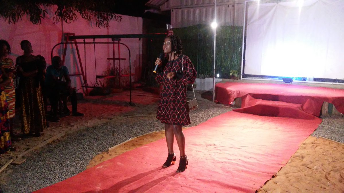 Sarafinazine's tweet photo. Mots de @esta_gloria1 sur l' #afromade #fashinshow #fashion #fashionaddict #team228 https://t.co/0dxY63u7gr