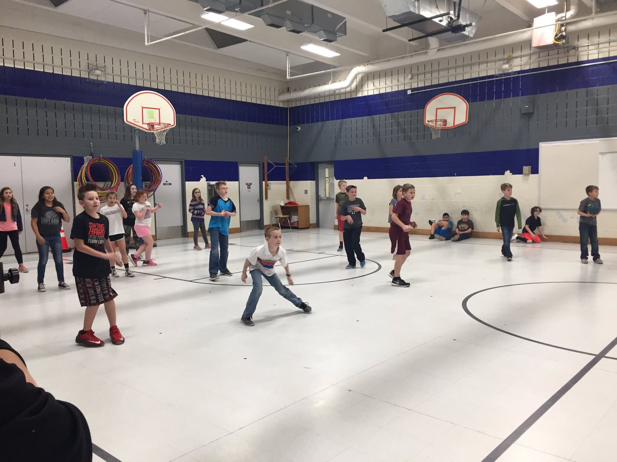 MsHaleyRicketts's tweet photo. 4th grade enjoyed their TTM reward day!! #austinblueroos #bossladybday https://t.co/HRJThoT92f