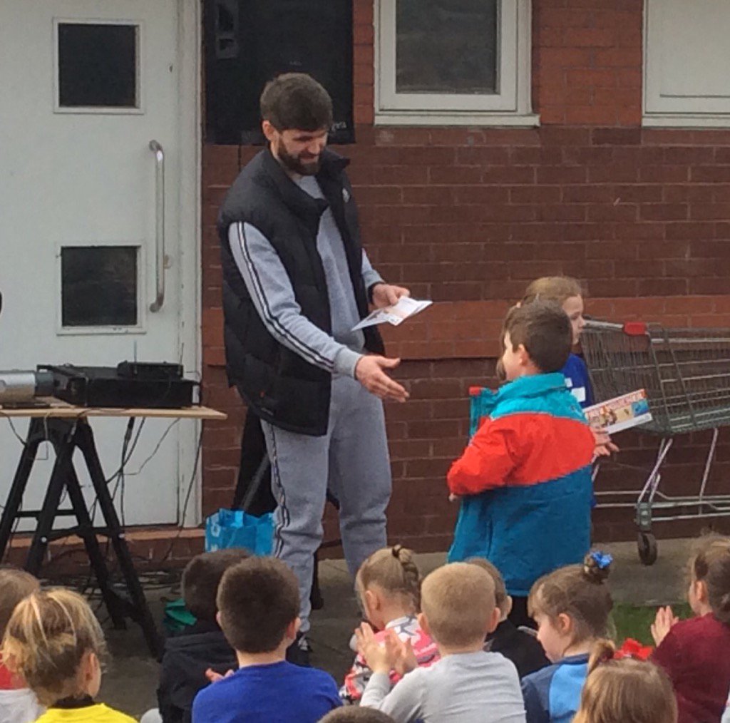 stbenedictswcps's tweet photo. This young man also won a family swim. He was presented with his pass by Rocky from Stocky.
#activeheartactivemind https://t.co/uh47DZOrh6
