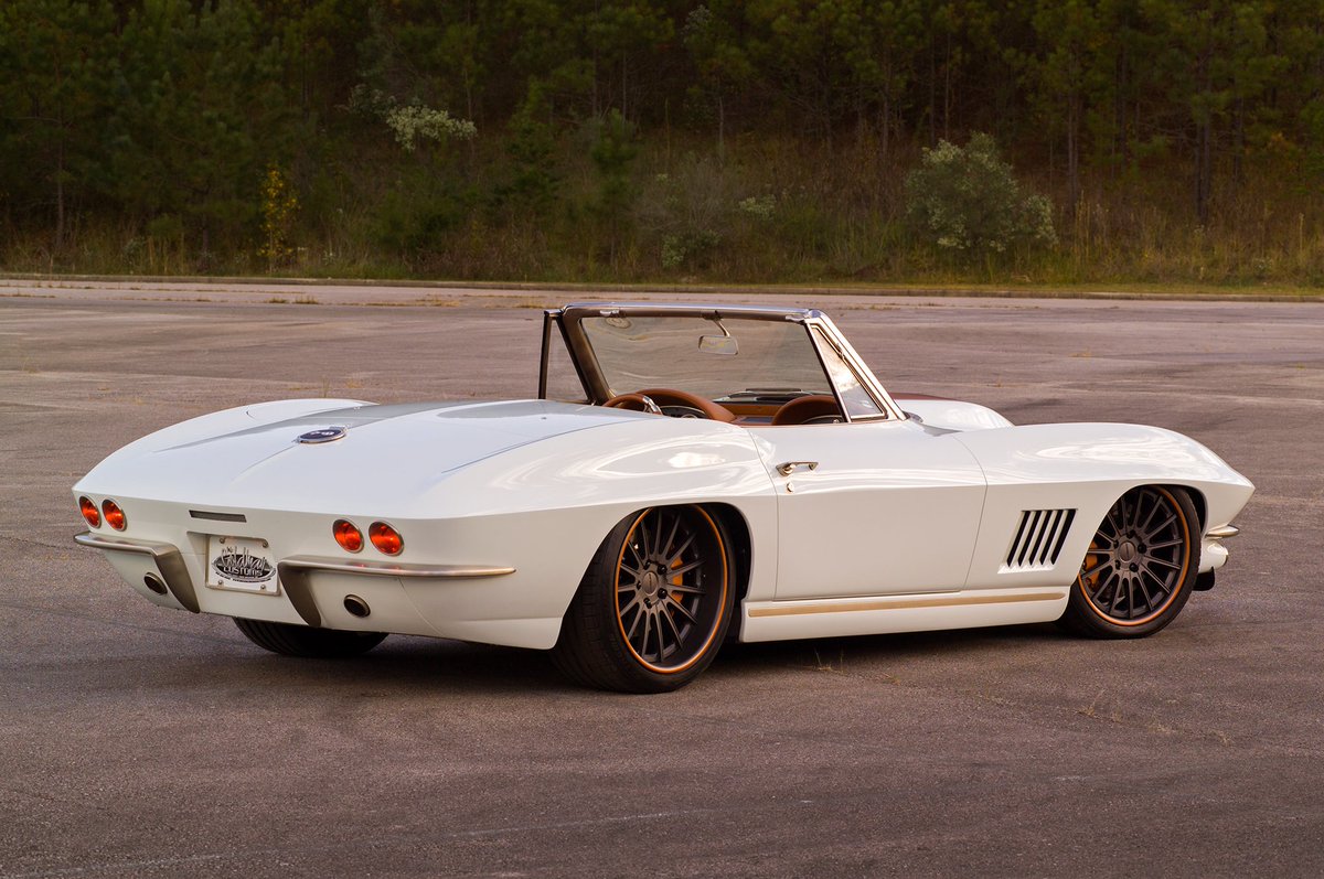 ForgelineWheels's tweet photo. Is a #protouring #Corvette #Stingray improvement or desecration? Either way, #Forgeline #MS3C wheels don't hurt! https://t.co/lxeMq34ztj https://t.co/VdZ9oMNqOi