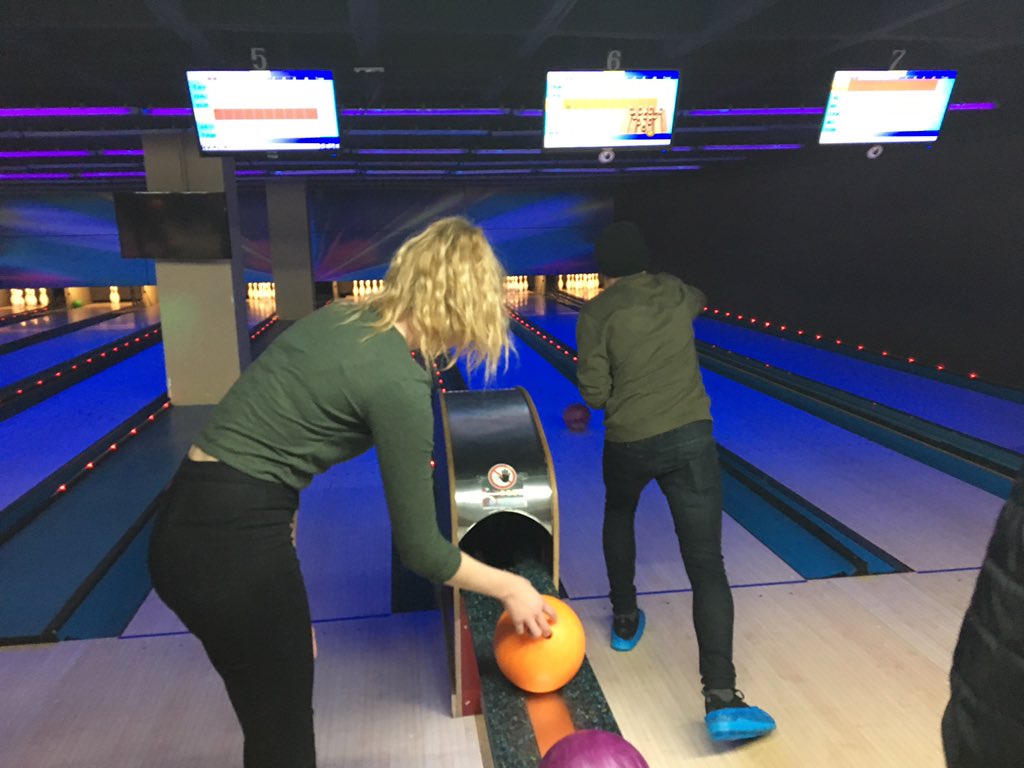 kingdownskitrip's tweet photo. Just got back from bowling with some questionable footwear! Jack was a superstar wearing his vest ALL day #plasticfantastic #UVfun https://t.co/nmowxQKhnQ