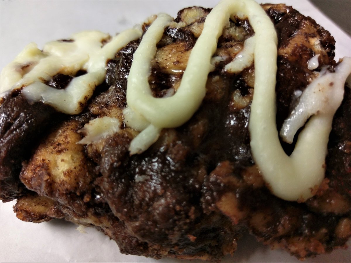 Gooey Gooey Gooey Sticks!  <a href="/SadiesWaffles/">Sadie's Waffles</a>  Old Fashioned♥️Warm Cinnamon Sugar Butter Sticks!  #orderup #onwardstate #statecollege #PSU #THON