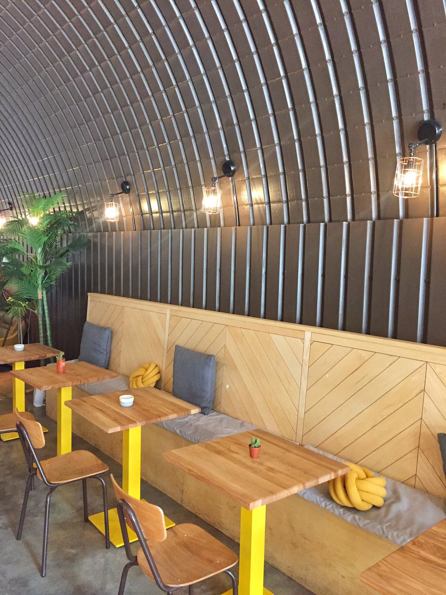 Beautiful @MouseTailCoffee Deptford serving <a href="/MissionCoffeeW/">Mission Coffee Works</a>