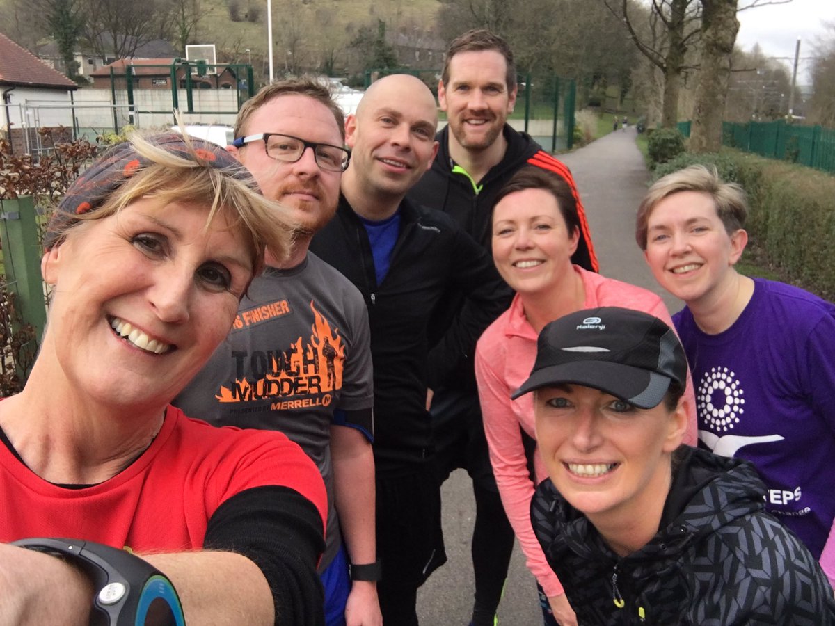 StephBolshaw's tweet photo. Some of us running from Rochdale to Oldham PS to launch #PSChallenge2017 #positivesteps https://t.co/065aTYUmNm