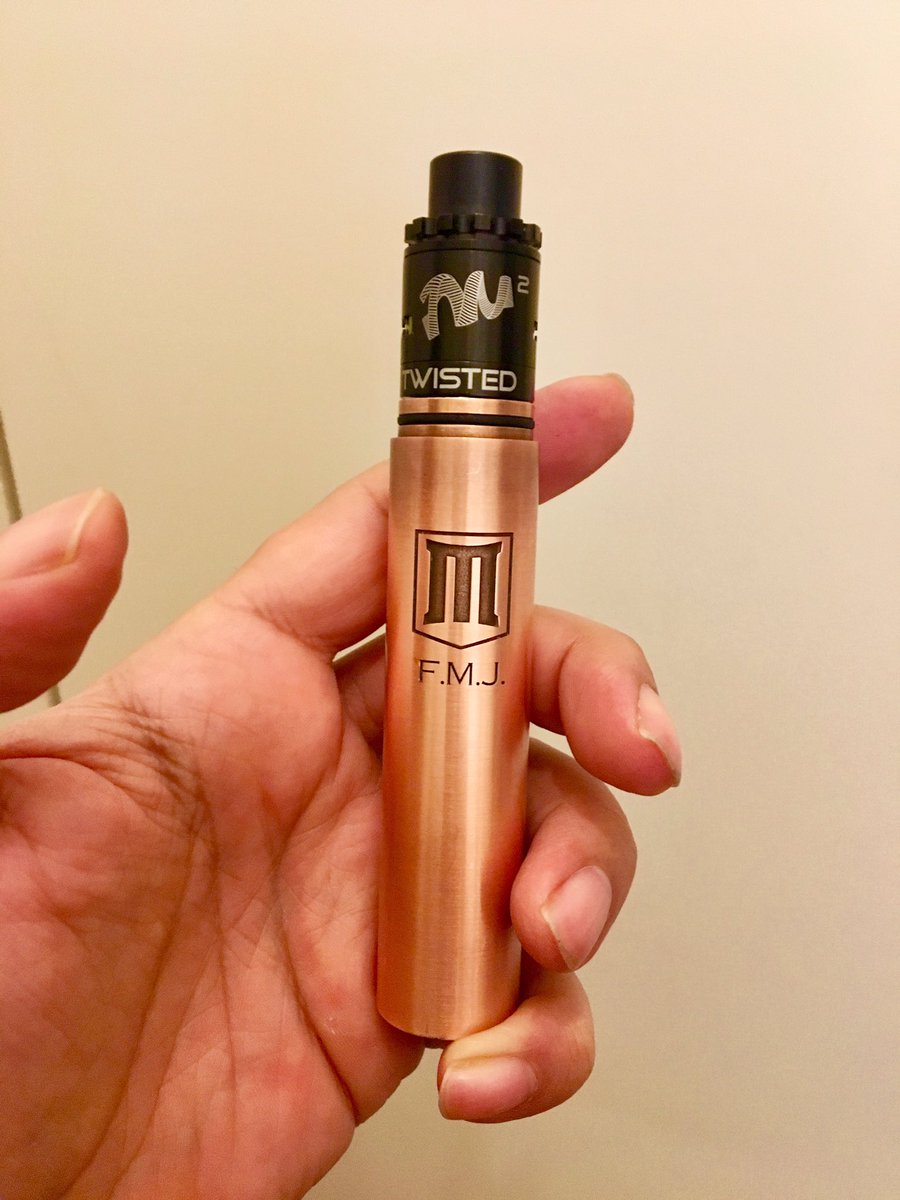 hitthatvape's tweet photo. #fmjmod #madvapor #mechanicmod #vape #twistedmesses #buharkeyfi 👍 https://t.co/pvNwfjn12T