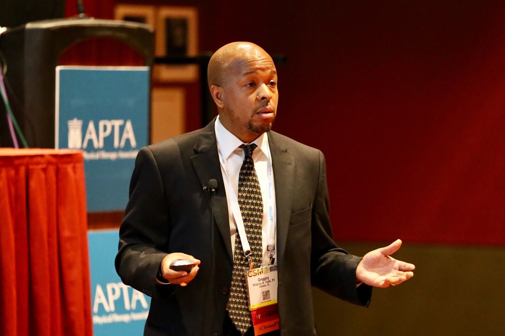 #PTs have a disconnect with the community at large. We do a great job. But, our communities don't know what we do. @GregToddPT #APTACSM https://t.co/dUQdEiO6ef