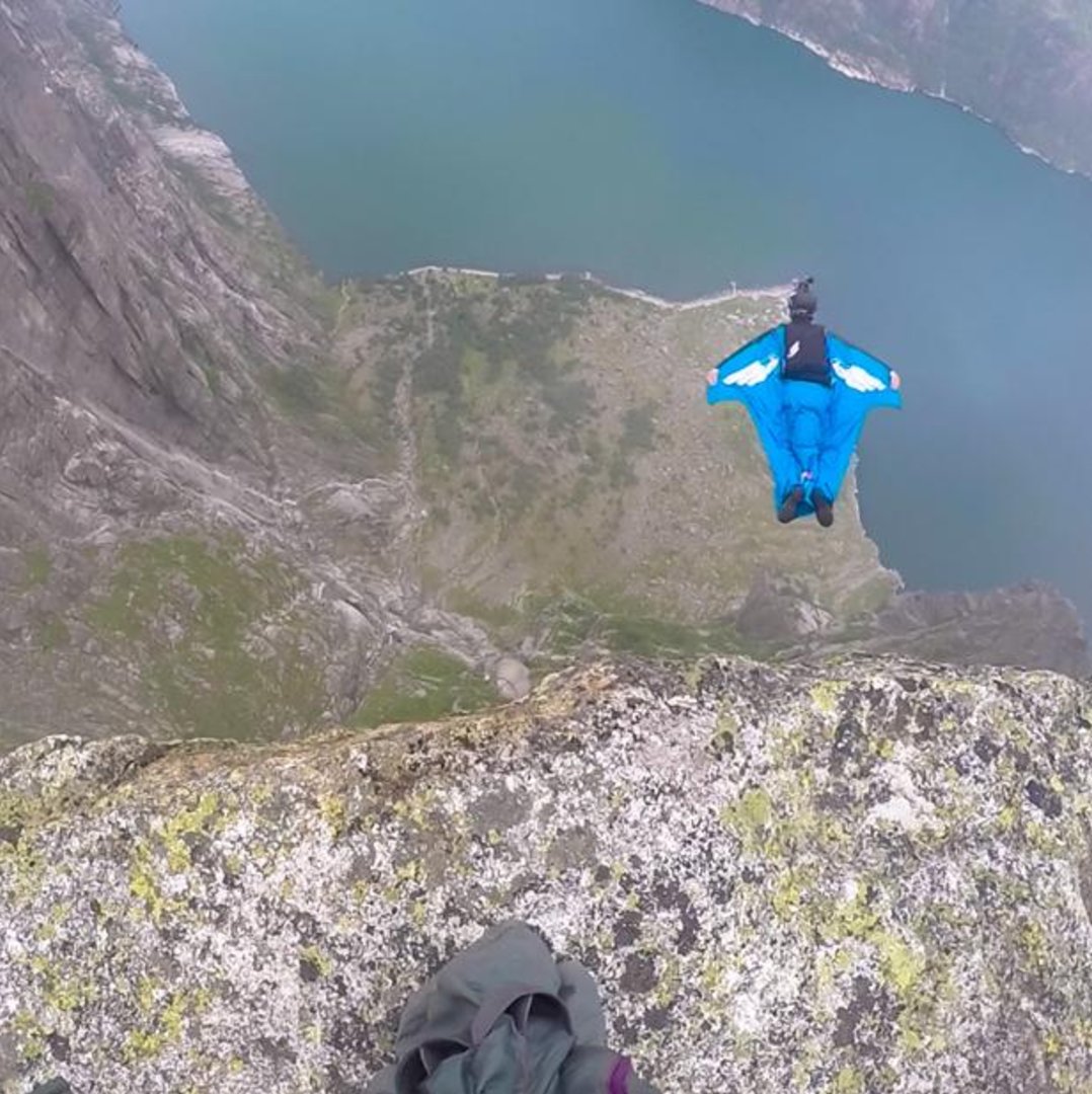 myeagleenergy's tweet photo. @BradenD in #Norway at the #BASEjumpers  reunion, #Heliboogie featured in #WingingIt Ep. 3, out now https://t.co/nQSlArswQG #EnergyAnywhere https://t.co/jOCoKquS51