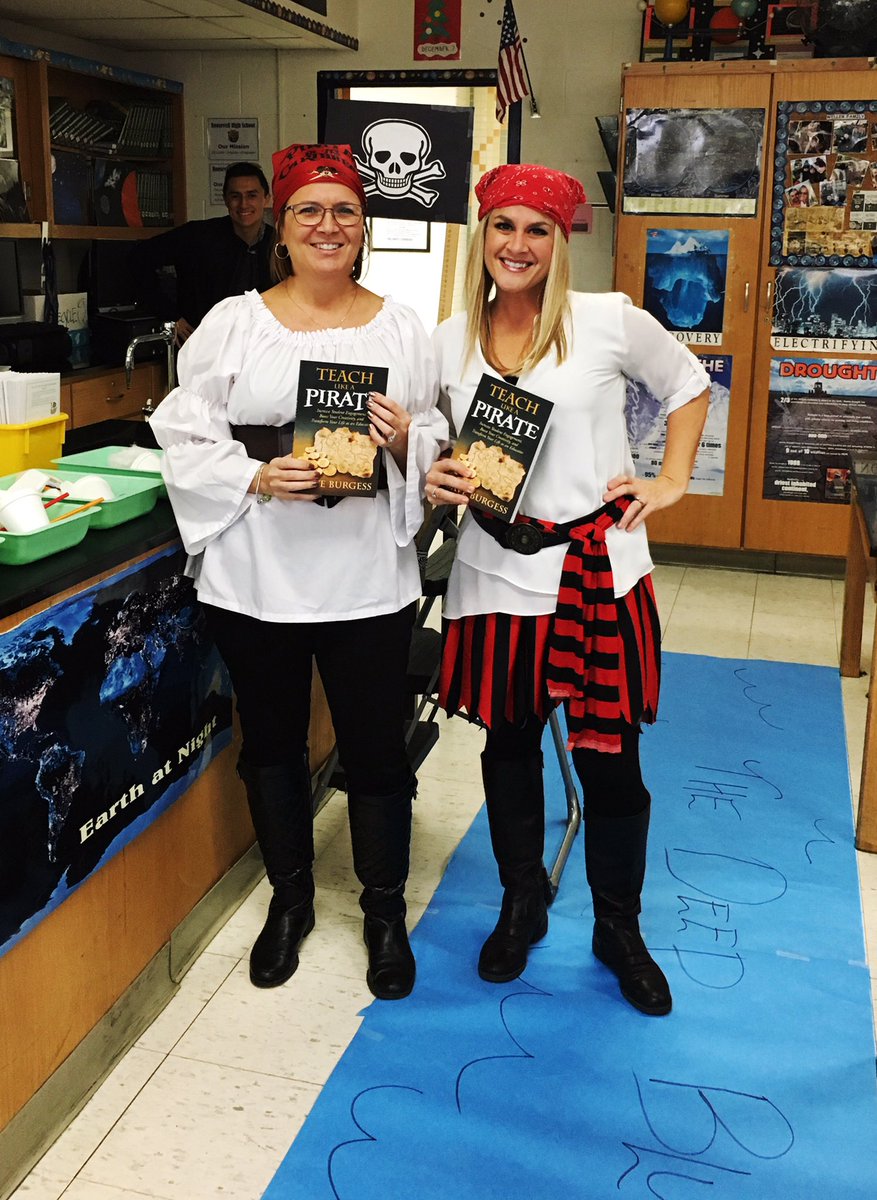 mrstwellz's tweet photo. Teaching @wps to Teach Like a Pirate!☠️ Huge SO to @burgessdave ...we are still inspired &amp; did some MAJOR inspiring today!  #tlap @MLanstra https://t.co/DYQgxzfknd