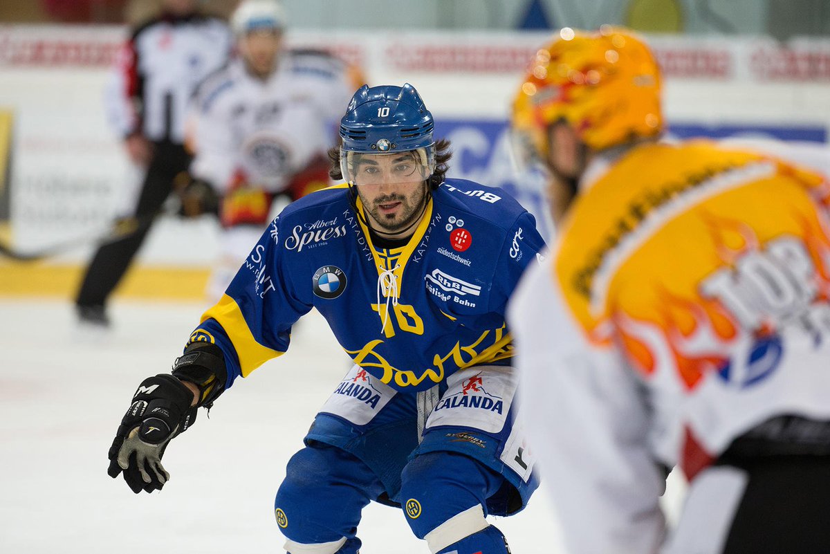 HCD_offiziell's tweet photo. Andres Ambühl: «Das war nicht Pech, das war dumm» Der Matchbericht zu #HCLHCD; https://t.co/bBegiFzLP7 https://t.co/R8Je7WCVz1