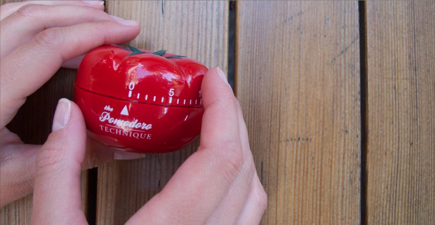 SohaAlterkait's tweet image. Why Pomodoro or tomato 🍅? Because of the tomato-shaped kitchen timer that Cirillo used as a university student 
#Phd_tips 
#PomodoroTech