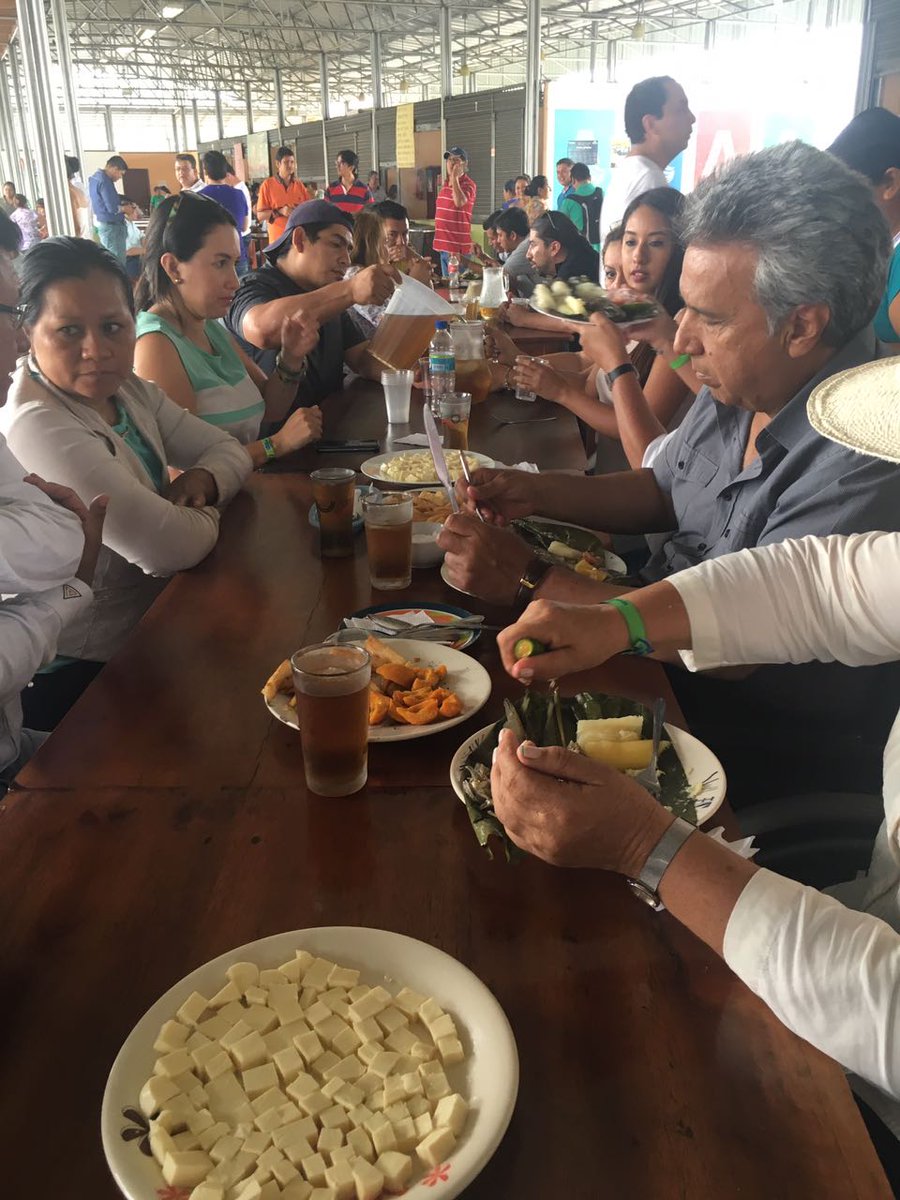 Lenin's tweet photo. Una parada obligatoria para disfrutar del maito de tilapia en Archidona. https://t.co/VVdMTyCpPy