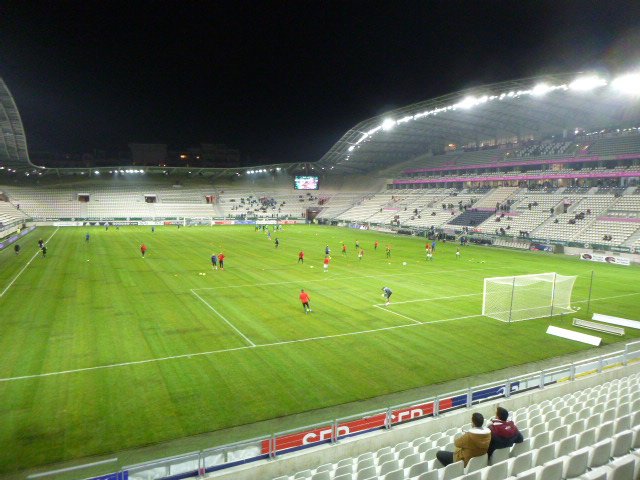 FFrancilienblog's tweet photo. Bravo au joueurs du @RedStarFC ! L'état d'esprit était là, la victoire viendra ! #REDRCSA #RedStar #Strasbourg https://t.co/ysd4ypAfrB
