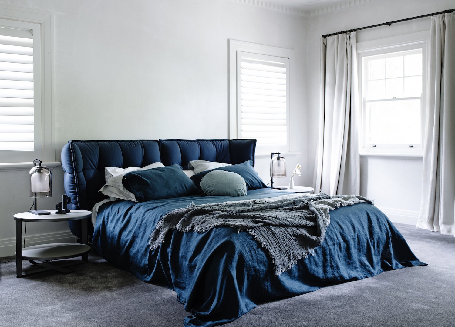 B&b italia bed outlet