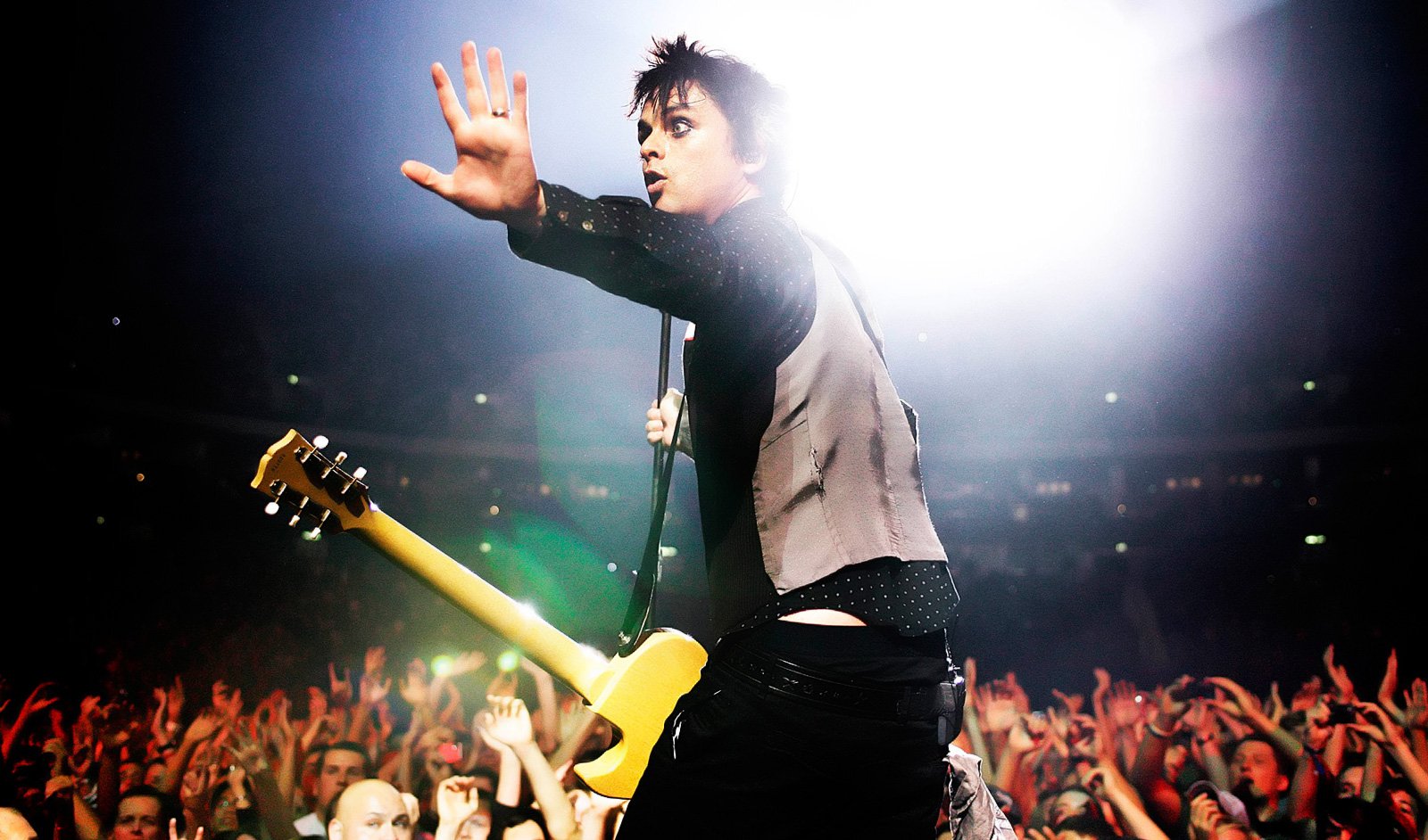 Happy 45th birthday to Billie Joe Armstrong of Green Day!    