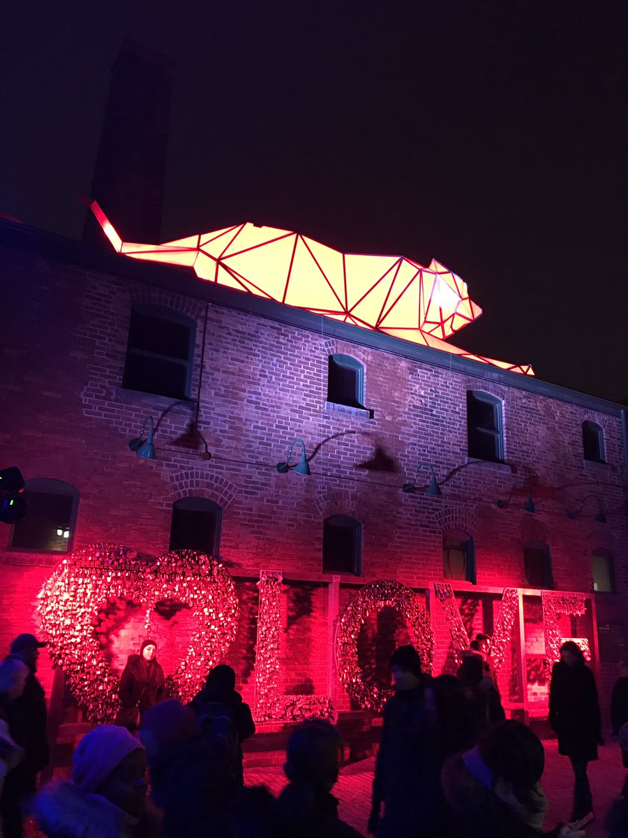 AlulaLighting's tweet photo. Celebrating #lightingdesign at #torontolightfest with #IALDToronto @IALD https://t.co/zxNkkJvUBV