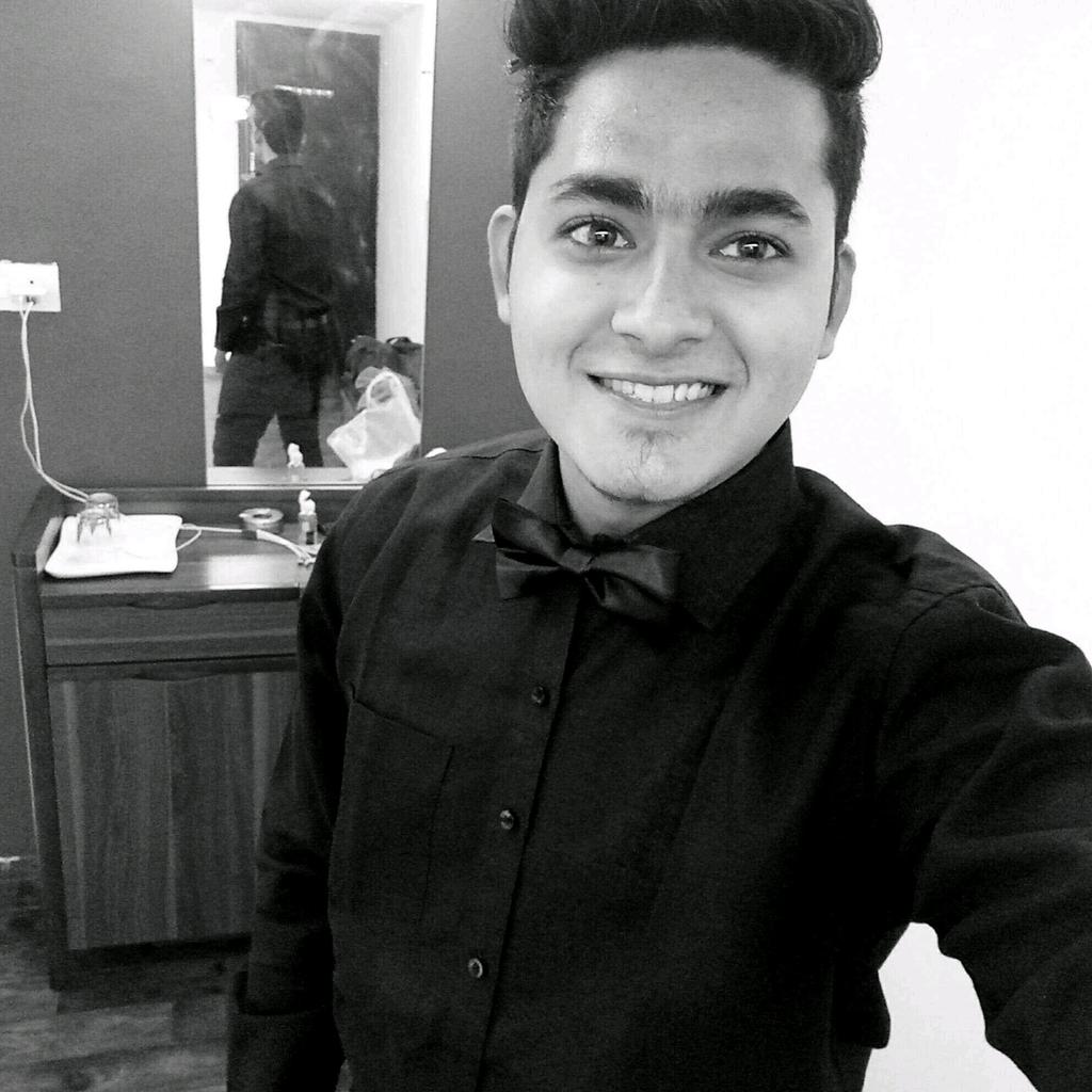 cinephilerajan's tweet photo. Use your smile to change the world; don't let the world change your smile.
#Black😍 #PostEventClick #SpreadSmile💙 https://t.co/eBMWIRQS59