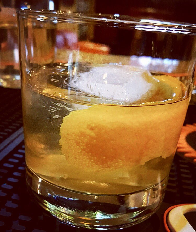 belletavern's tweet photo. 3 whiskey Old Fashioned! Bourbon, scotch, and rye spend 6 weeks in a charred barrel. #alleyTime #901drinks #DowntownMemphis #ILoveMemphis https://t.co/sEkr1ui3oh