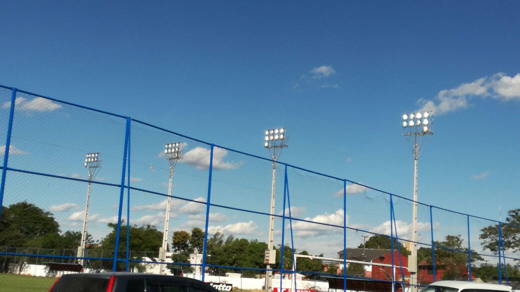 DeporteTotal780's tweet photo. Prueba de la luminica en cancha de #IndependienteCG. https://t.co/i60W2tSAbZ